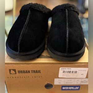 Urban Trail Erin, Black Suede Water Repellent Shoes/Slippers, Size 10